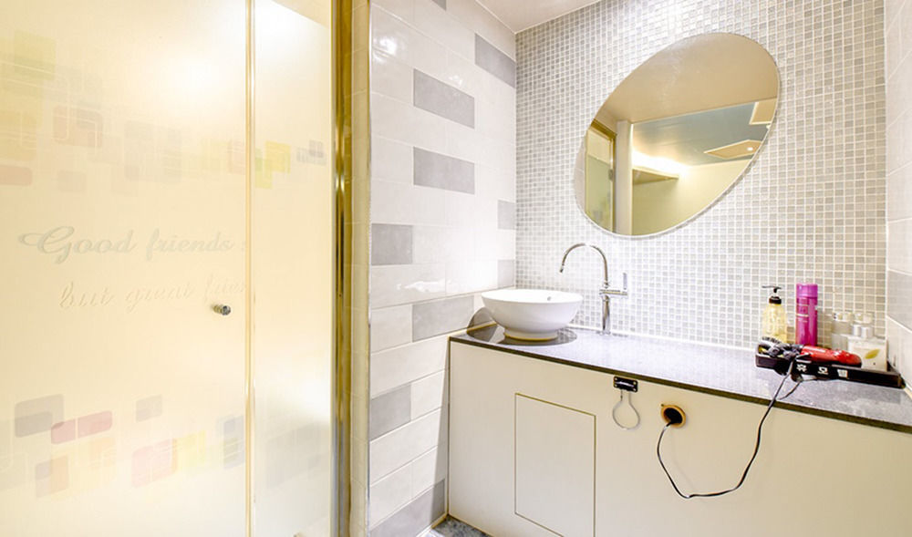 Hyu Hotel Gimhae Dış mekan fotoğraf
